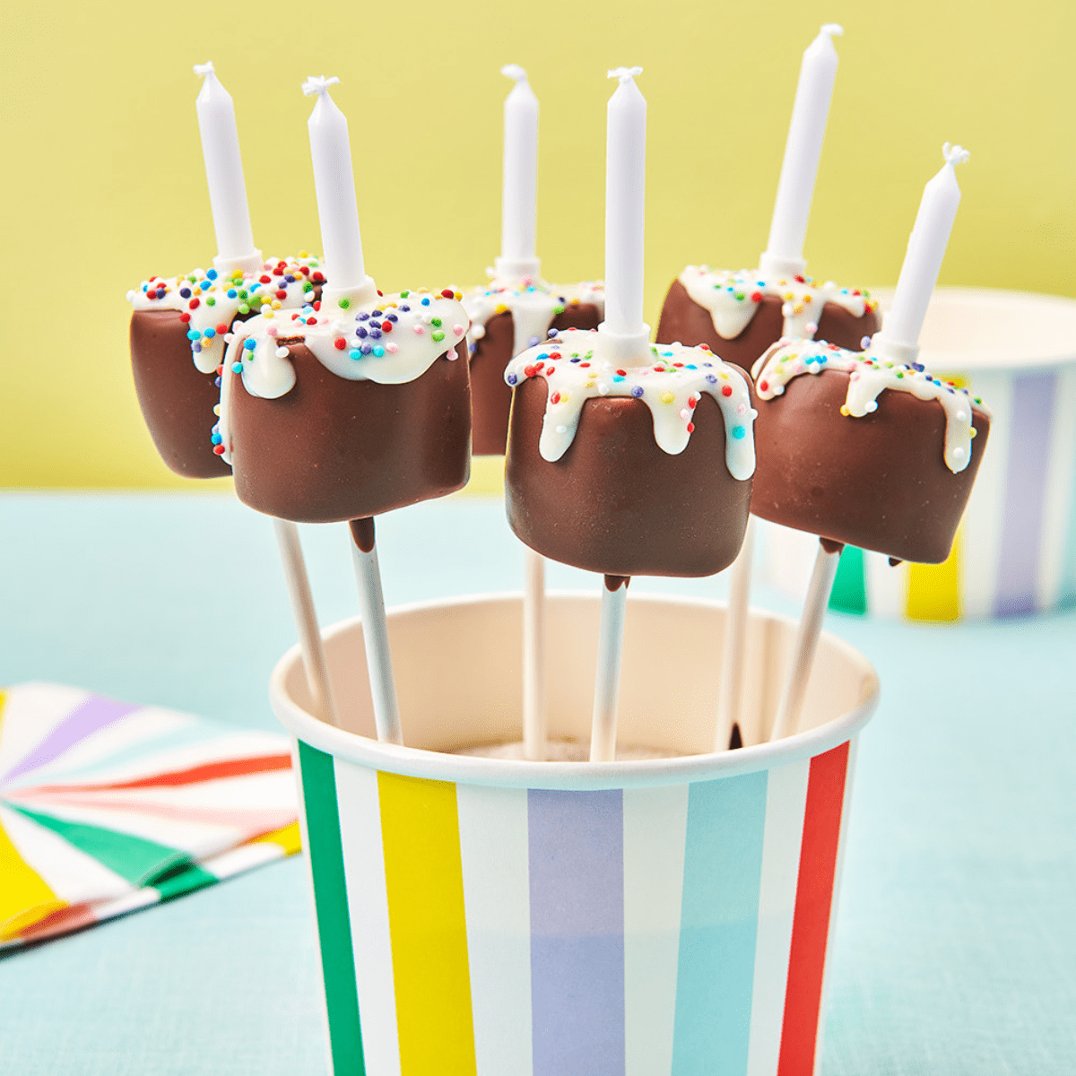 Marshmallow Pops