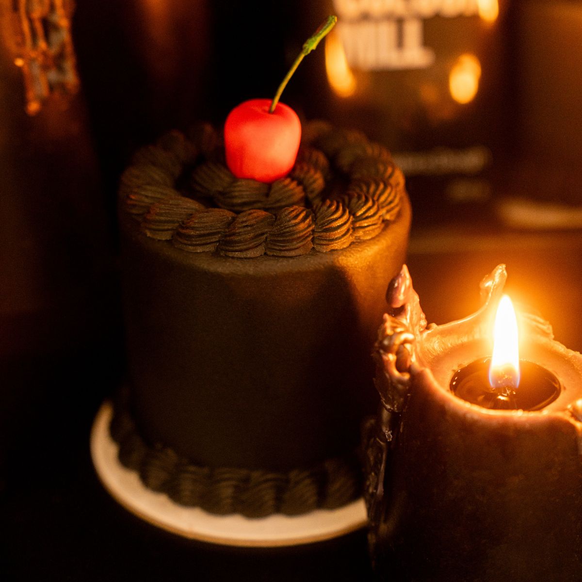 Colour Mill Pâte à Sucre Decorators Dough Noir 1kg