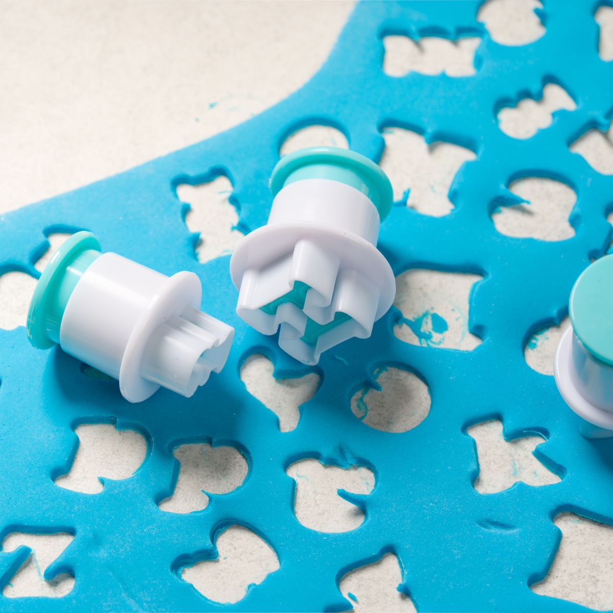 LOYAL Emporte-pièces Mini Alphabet Lettres Majuscules set/26