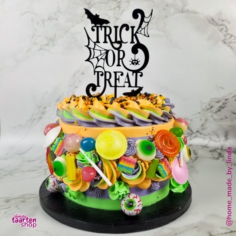 Halloween snoeptaart met strepen