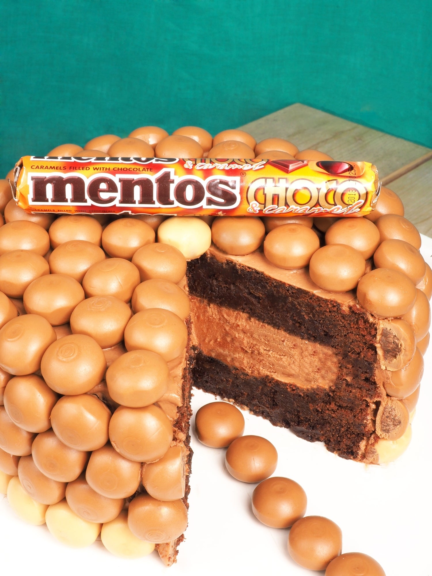 Mentos Choco & Caramel Taart