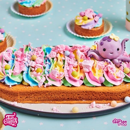 Kawaii Regenboog Taart