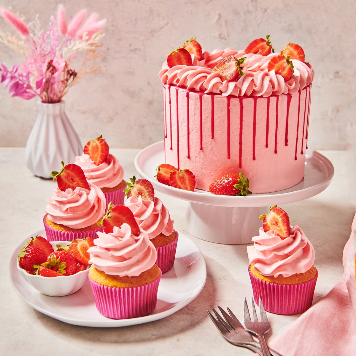 FunCakes Préparation pour Enchanted Cream® Fraise 450g