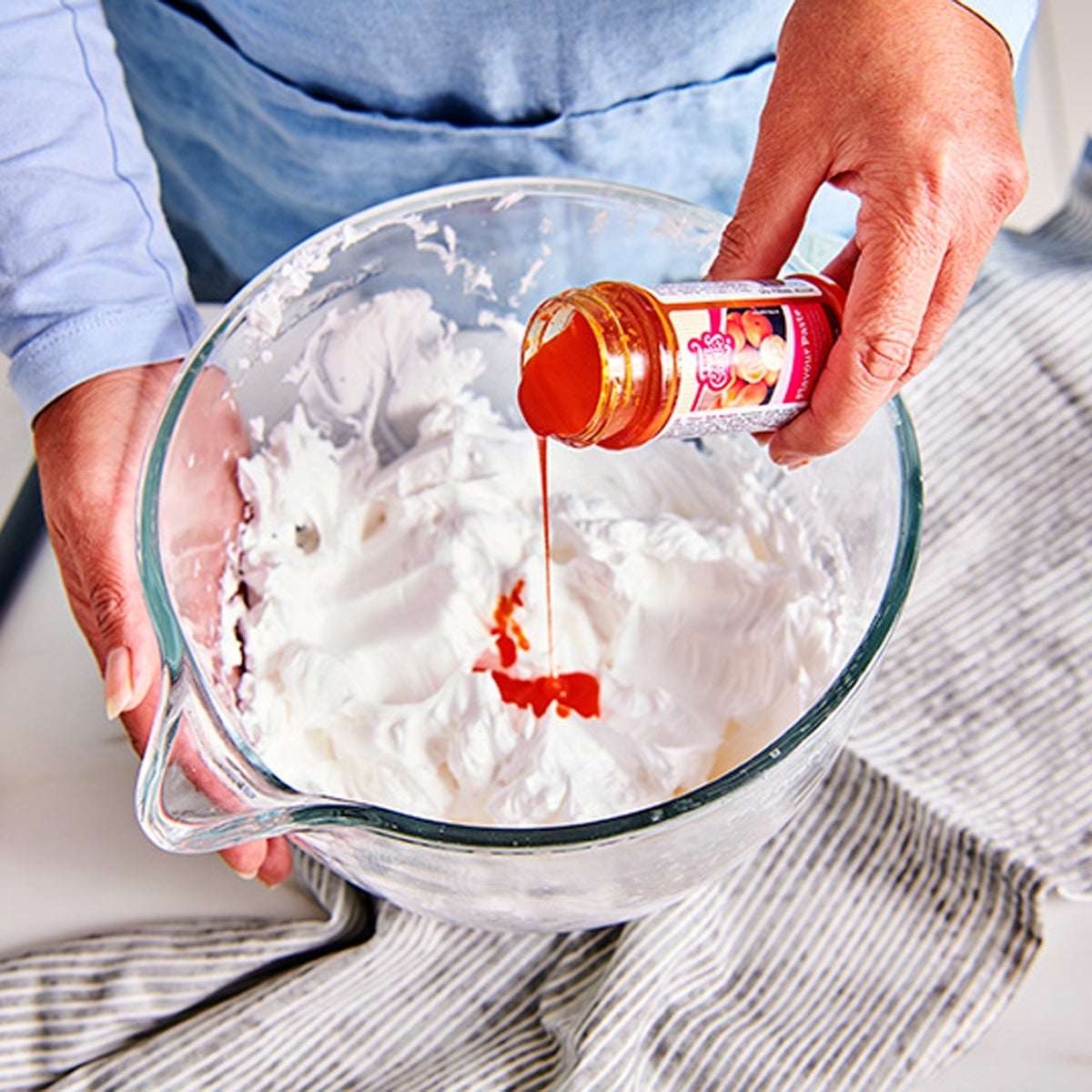 FunCakes Pâte Aromatisante Framboise 360g