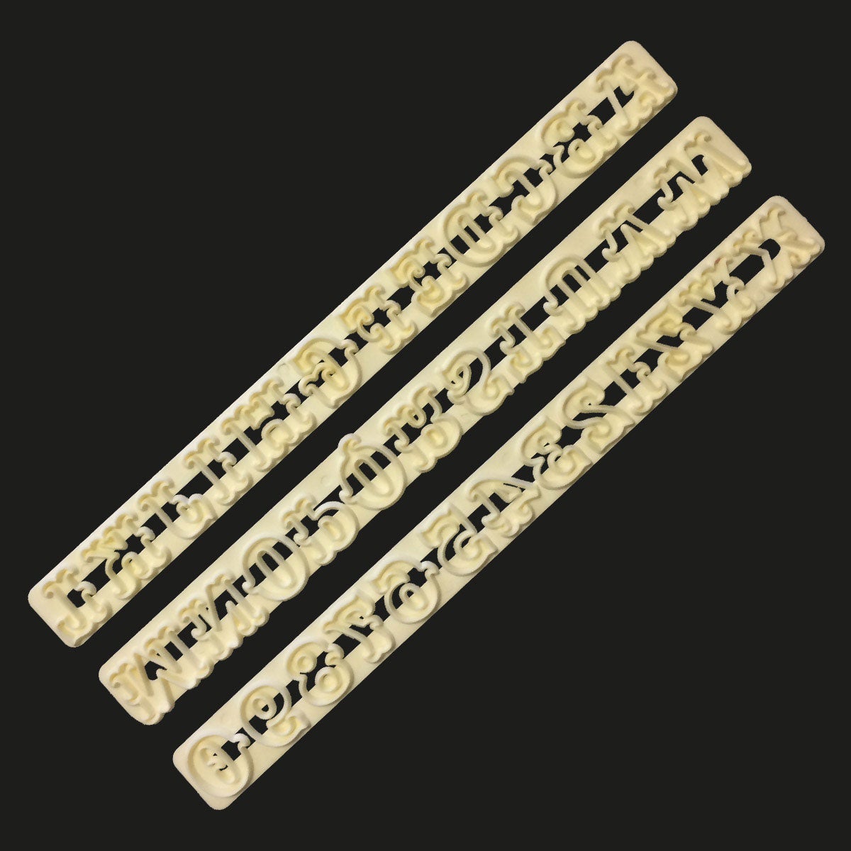 FMM Ensemble Emporte-pièces Carnaval Alphabet & Chiffres