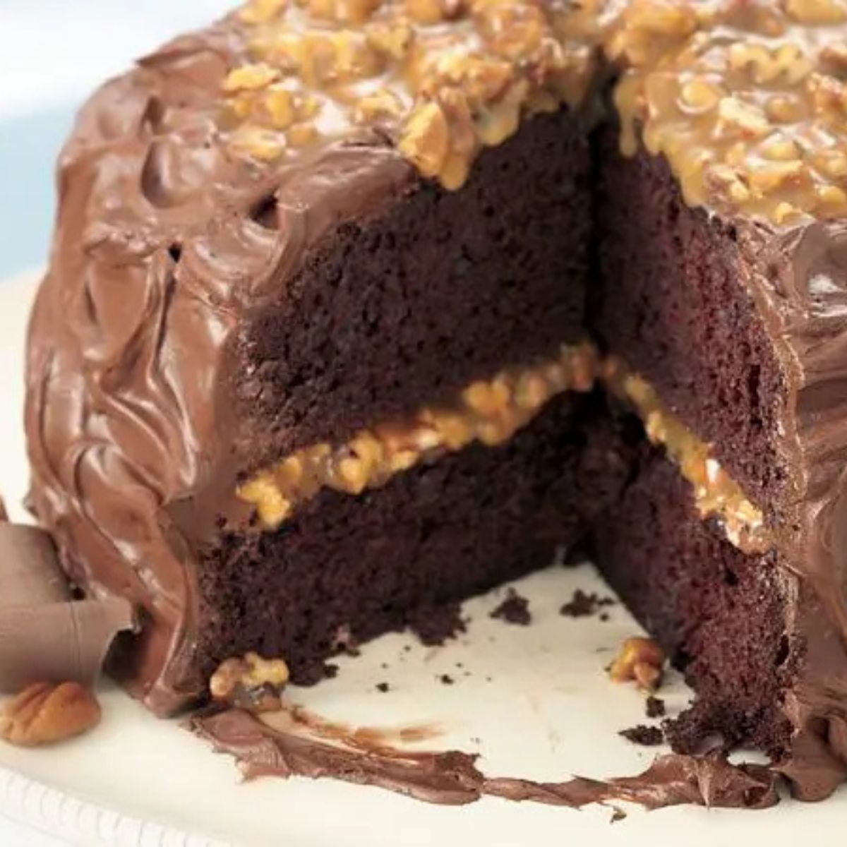 Smeuïge chocoladetaart met karamel en nootjes