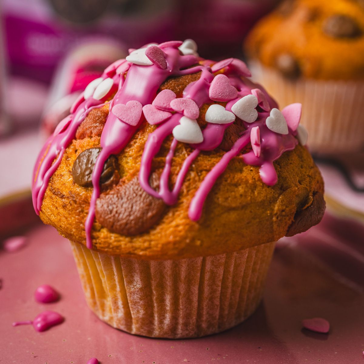 Chocolate chip muffins met zoete drizzle