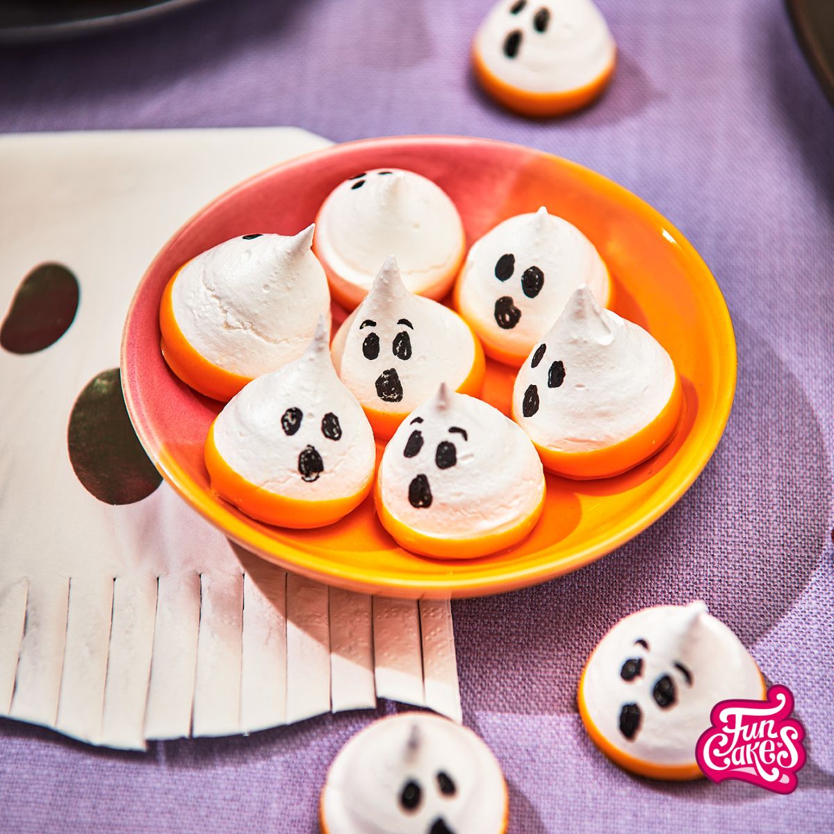 Summerween meringue spookjes